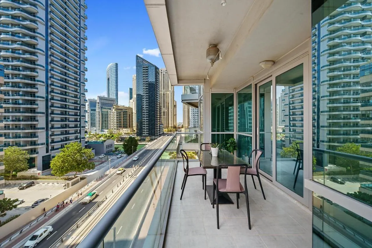 Apartment Delightful 2Br In Damac Waves - 10 Min Walk2Beach Dubai United Arab Emirates