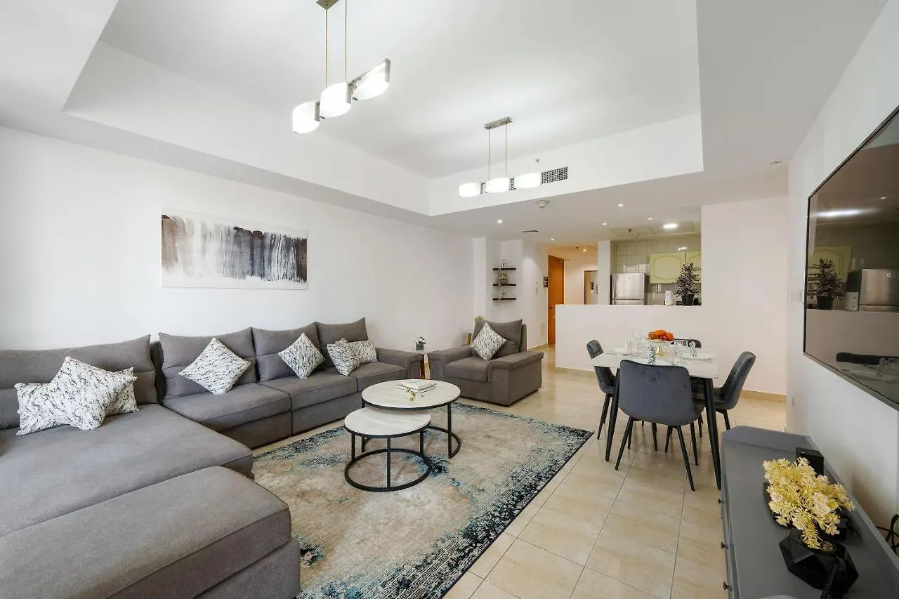Apartment Delightful 2Br In Damac Waves - 10 Min Walk2Beach Dubai