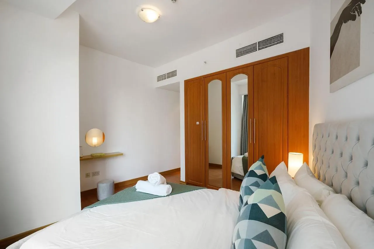 Delightful 2Br In Damac Waves - 10 Min Walk2Beach Dubai Apartment