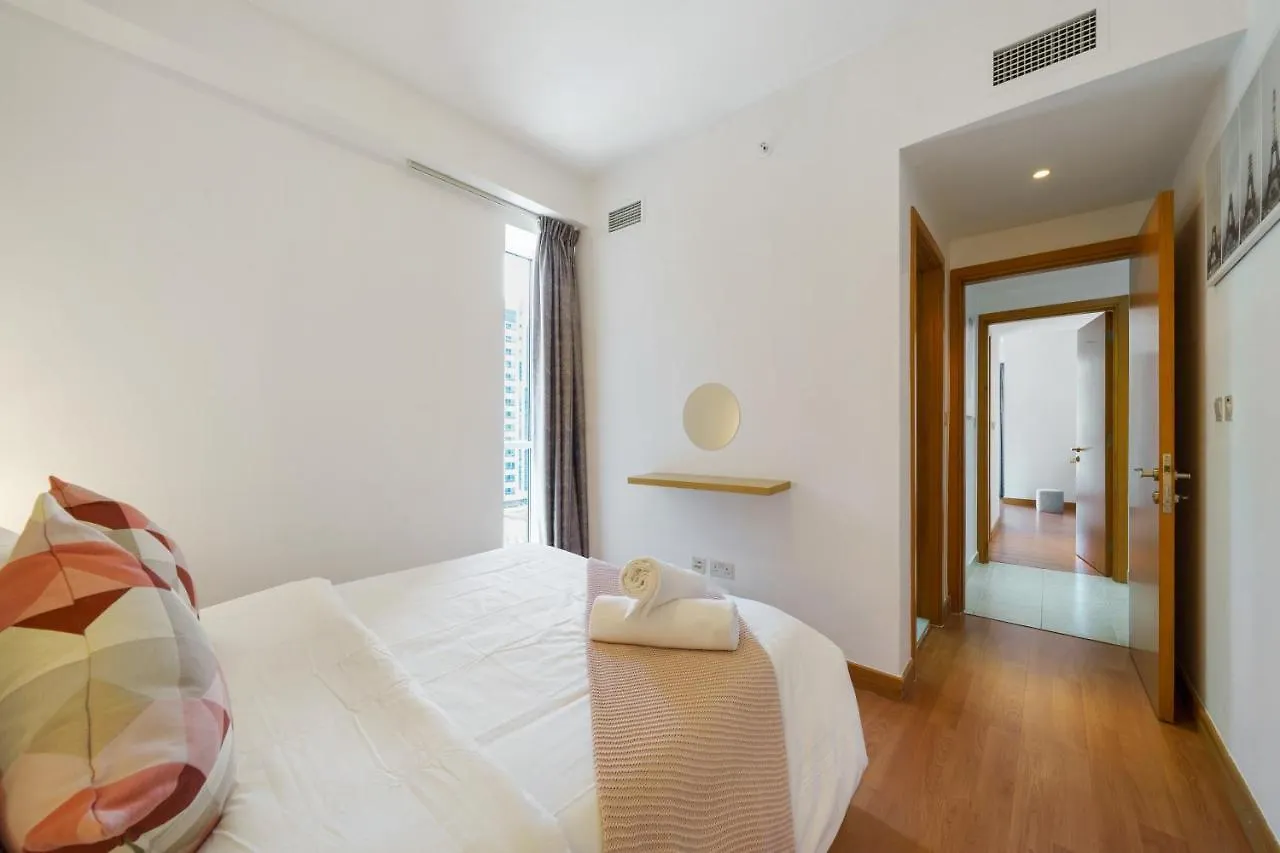 Delightful 2Br In Damac Waves - 10 Min Walk2Beach Dubai United Arab Emirates