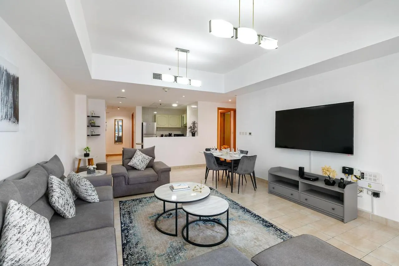 Delightful 2Br In Damac Waves - 10 Min Walk2Beach Dubai 0*,